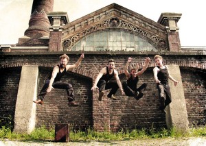 Eastern Tsigane Music & French Circus-Inspired Theatre With Les Trois Coups!