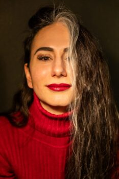 ANTAMA with Hara Ioannidou: Greek Grooves & Christmas Moves!
