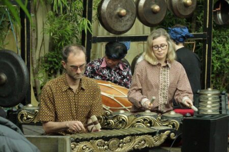 Gamelan and Ethiojazz: Sekar Enggal ft. Hendrawati + Byron Wallen